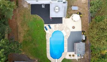 12 6th St, Barnegat, NJ 08005