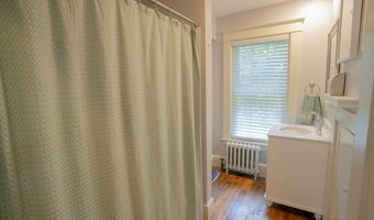 27 Princeton St, Bangor, ME 04401
