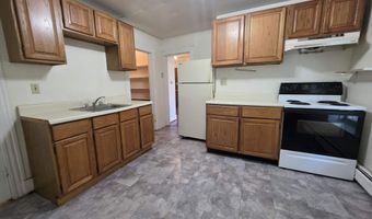 16 School St, Brattleboro, VT 05301