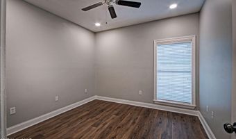 301 Old Town Cir, Brandon, MS 39042