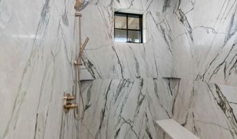 3118 NW Crossing Dr, Bend, OR 97703