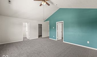 6851 Wilmot Ln, Avon, IN 46123