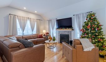 113 Crawley Falls Rd #3, Brentwood, NH 03833