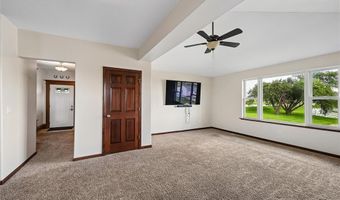 17851 County Rd E45, Anamosa, IA 52205