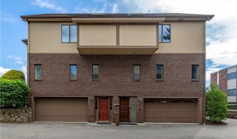 3976 Post Rd, Warwick, RI 02886