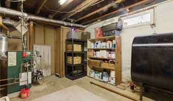 69 Roger Williams Ave, East Providence, RI 02916