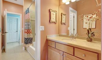 5518 LUMINAR POINTE Ln, Apollo Beach, FL 33572