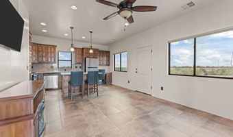 21800 W Hawkeye Rd, Congress, AZ 85332
