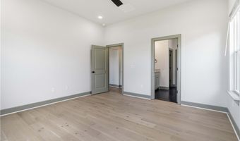 980 Trestle Ln, Bentonville, AR 72713