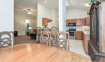 5607 Oak Dr, Charlotte, NC 28216