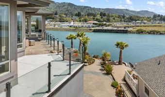 108 SEA CLIFF Ter, Brookings, OR 97415