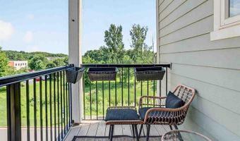 8253 Mayo Dr 201, Madison, WI 53719