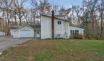 542 Main St, Hopkinton, RI 02833