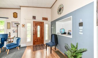 2420 E 40th St, Anderson, IN 46013