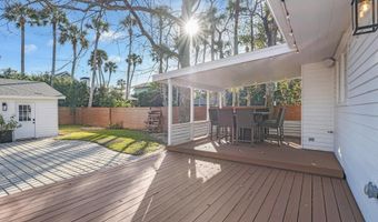 322 6TH St, Atlantic Beach, FL 32233