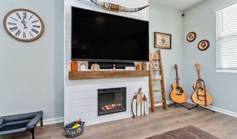136 Nunally Dr, Baxter, TN 38544