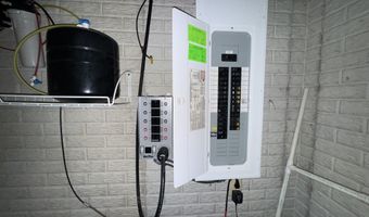 3118 Planeview Dr, Adrian, MI 49221