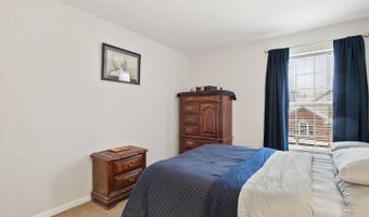 2854 Waterfront Ave, Algonquin, IL 60102