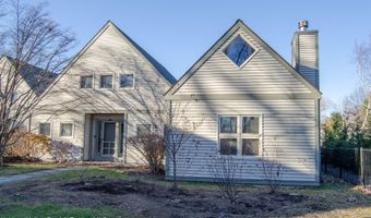 322 Arcadia Dr, Ancram, NY 12502