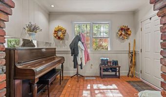 5998 Pine Ave, Angelus Oaks, CA 92305