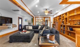 722 E 18th St, Ada, OK 74820