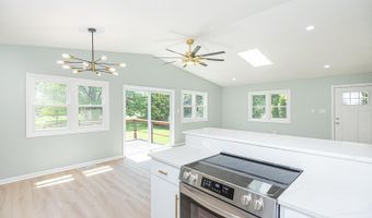 6438 KNOLL HILL Dr, Berlin, MD 21811