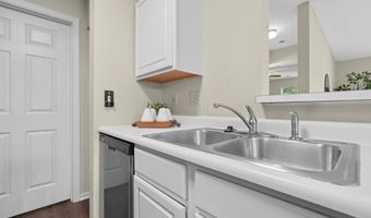 6767 Meadow Creek Dr 104, Columbus, OH 43235