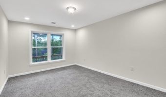 305 Mountainside Dr, Alloway, NJ 07422