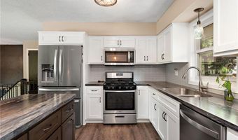 916 Adams St, Anoka, MN 55303