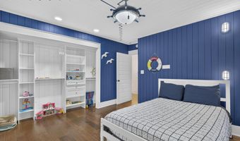 175 NE Stonewall Hts, Abingdon, VA 24210