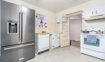 413 Sampson Ave, Adairville, KY 42202