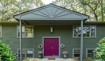 154 Spring Valley Dr, East Greenwich, RI 02818