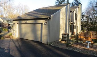 30 KINGS GRANT Rd, Hockessin, DE 19707