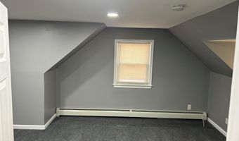 42 Benburb St, Amityville, NY 11701