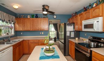 202 W DARBY Cir, Dover, DE 19904