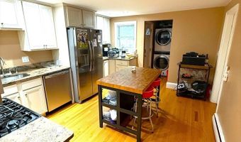 160 L St 1, Boston, MA 02127