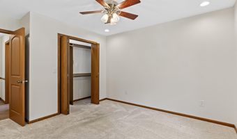 1965 W Cardinal Ln, Aurora, MO 65605
