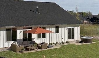 409 Rosewood Dr, Bellevue, ID 83313