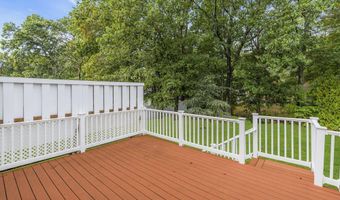 32 Pine Tree Dr, Bayville, NJ 08721