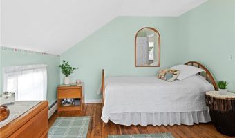 76 W Allenton Rd, North Kingstown, RI 02852