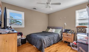 853 Spray Ave, Beachwood, NJ 08722