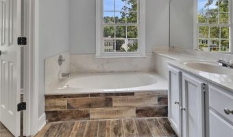 1140 Green Meadow Ct NW, Acworth, GA 30102
