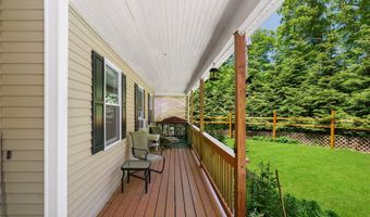 193 Lake Washington Dr, Glocester, RI 02814