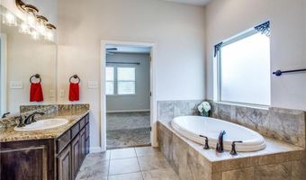 713 Westgate Dr, Aledo, TX 76008