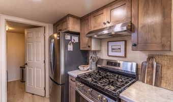 205 MESILLA Dr, Aztec, NM 87410