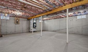 253 Central St, Lincoln, RI 02865