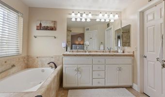 6590 Daylily Dr, Carlsbad, CA 92011