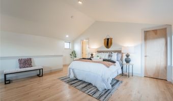 6892 Juniper Ct, Arvada, CO 80007