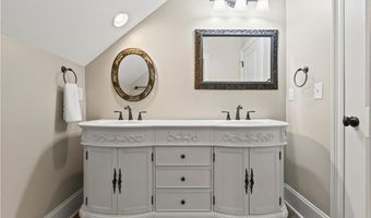 251 HEDGEROW Cir, Auburn, AL 36830