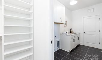 1010 E 19th St, Charlotte, NC 28205